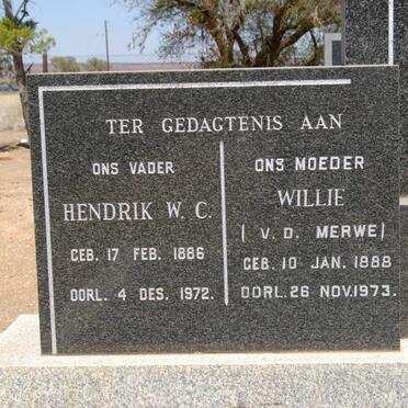 LOUW Hendrik W.C. 1886-1972 &amp; Willie VAN DER MERWE 1888-1973