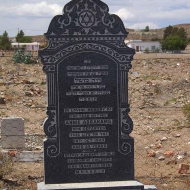 ABRAHAMS Annie -1943