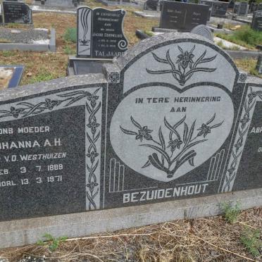BEZUIDENHOUT Abraham Johannes 1888-1972 &amp; Johanna A.H. v.d. WESTHUIZEN 1889-1971