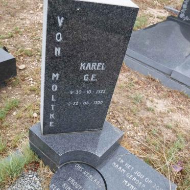 MOLTKE  Karel G.E., von 1923-1998
