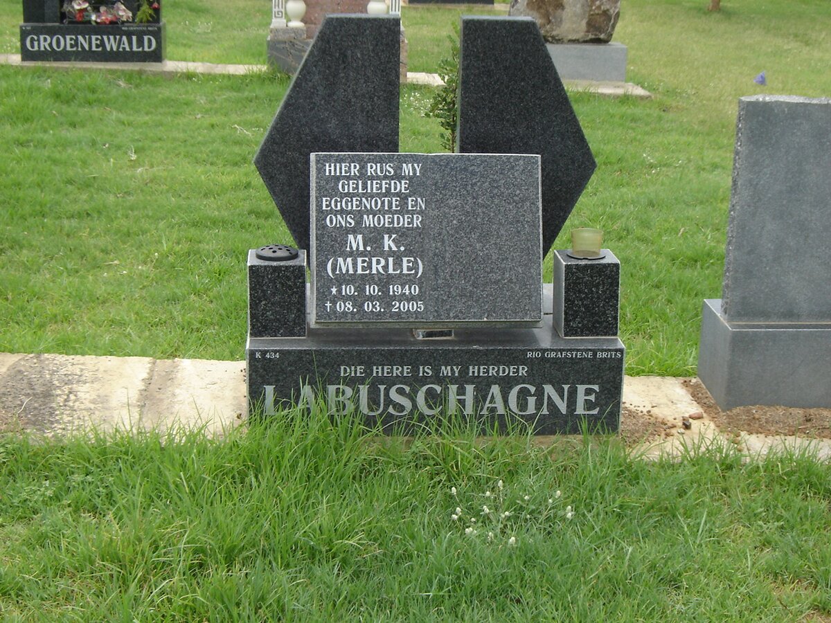 LABUSCHAGNE M.K. 1940-2005