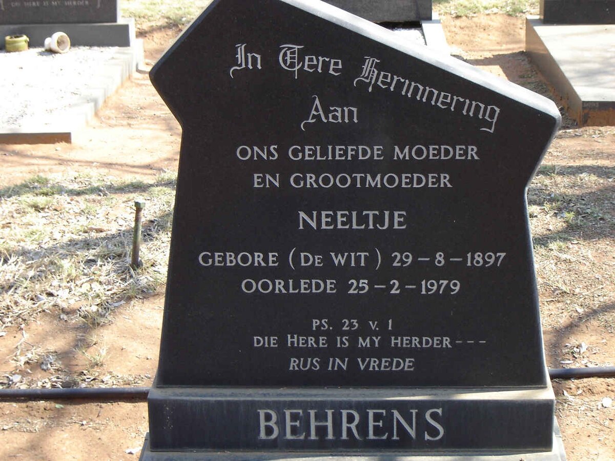 BEHRENS Neeltje