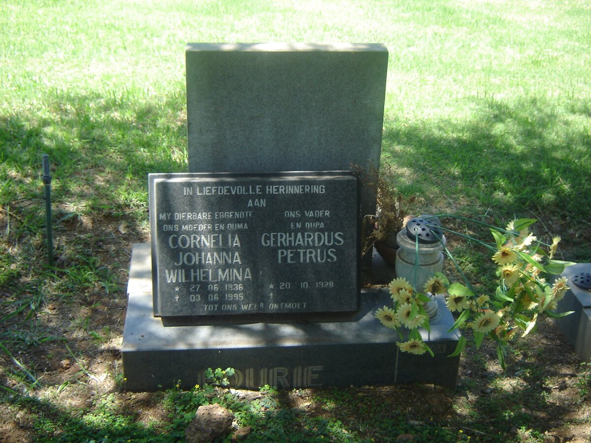 FOURIE Gerhardus Petrus 1928-  &amp; Cornelia Johanna Wilhelmina 1936-1995