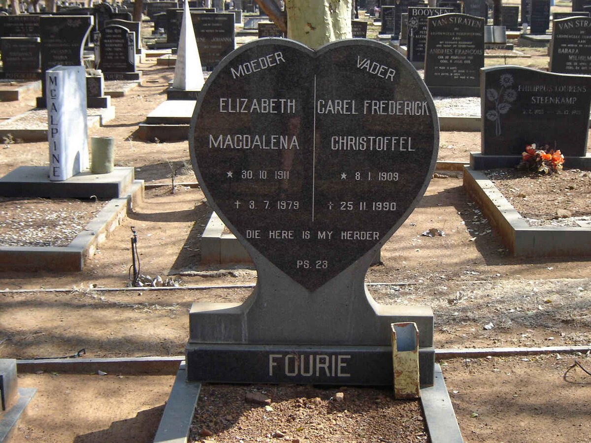 FOURIE Carel Frederick Christoffel 1909-1990 & Elizabeth Magdalena 1911-1979