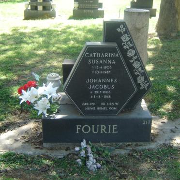 FOURIE Johannes Jacobus 1906-1988 &amp; Catharina Susanna 1906-1987