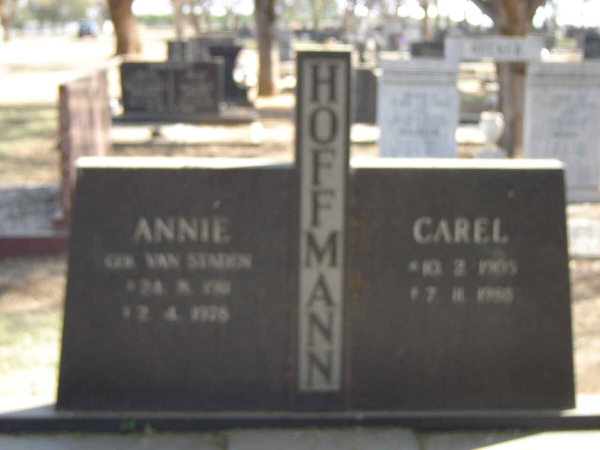 1HOFFMANN Carel ??-?? &amp; Annie ??-??