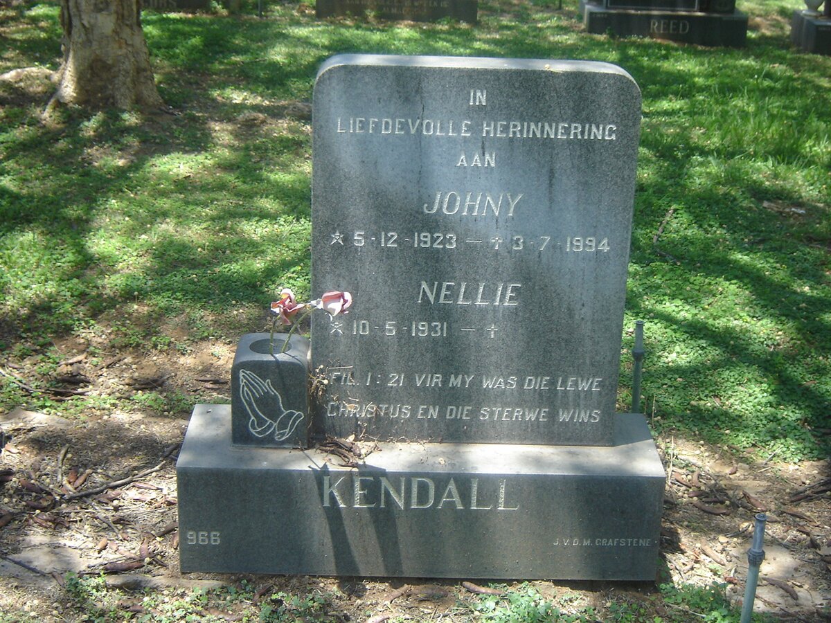 KENDALL Johny 1923-1994 &amp; Nellie 1931-