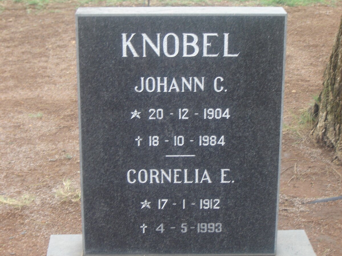 KNOBEL Johann C. 1904-1984 &amp; Cornelia E. 1912-1993