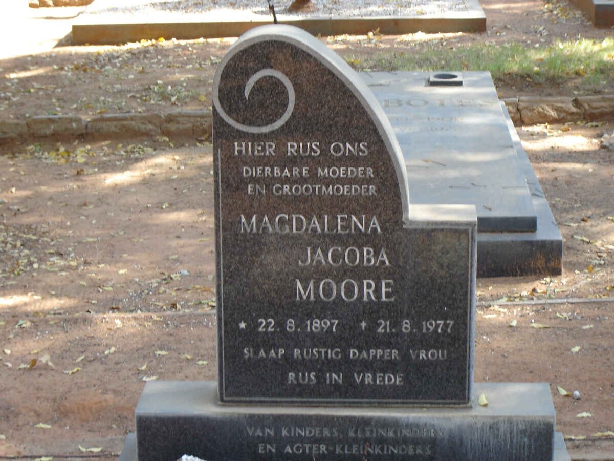 MOORE Magdalena Jacoba 1897-1977