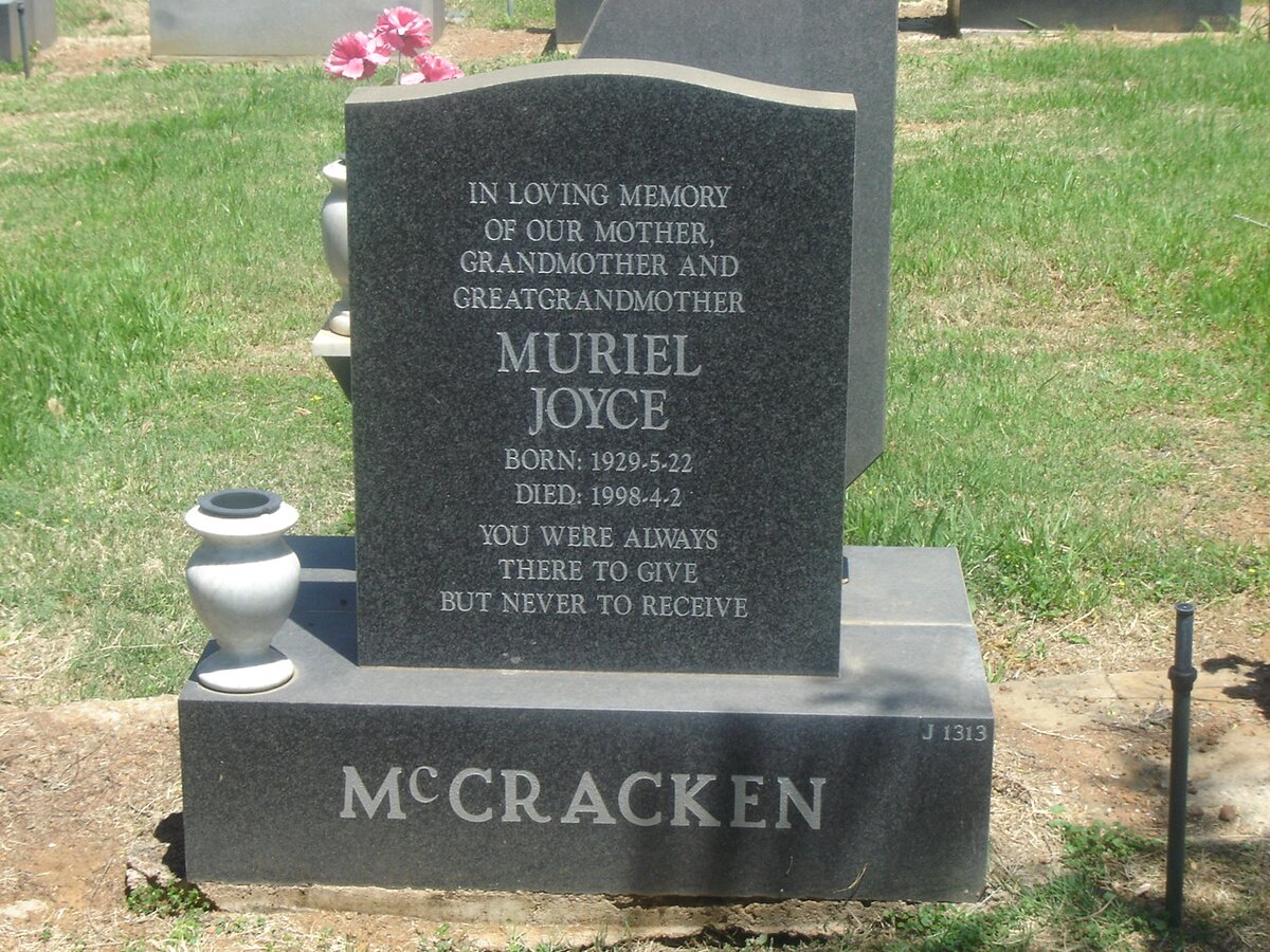 McCRACKEN Muriel Joyce 1929-1998