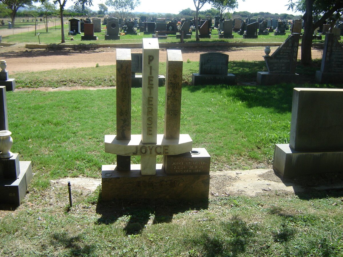 PIETERSE Joyce 1966-1985 :: V.D. HOVEN Joyce 1924-1989