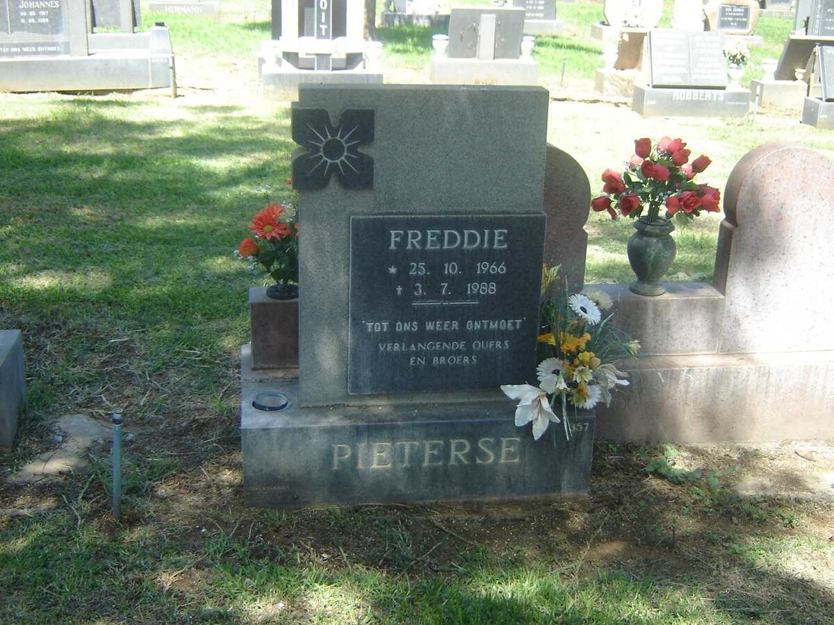 PIETERSE Freddie 1966-1988
