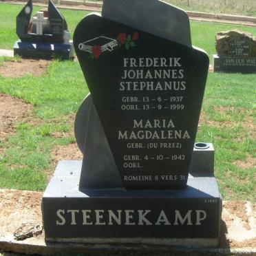 STEENEKAMP Frederick Johannes Stephanus 1937-1999 &amp; Maria Magdalena DU PREEZ 1942-