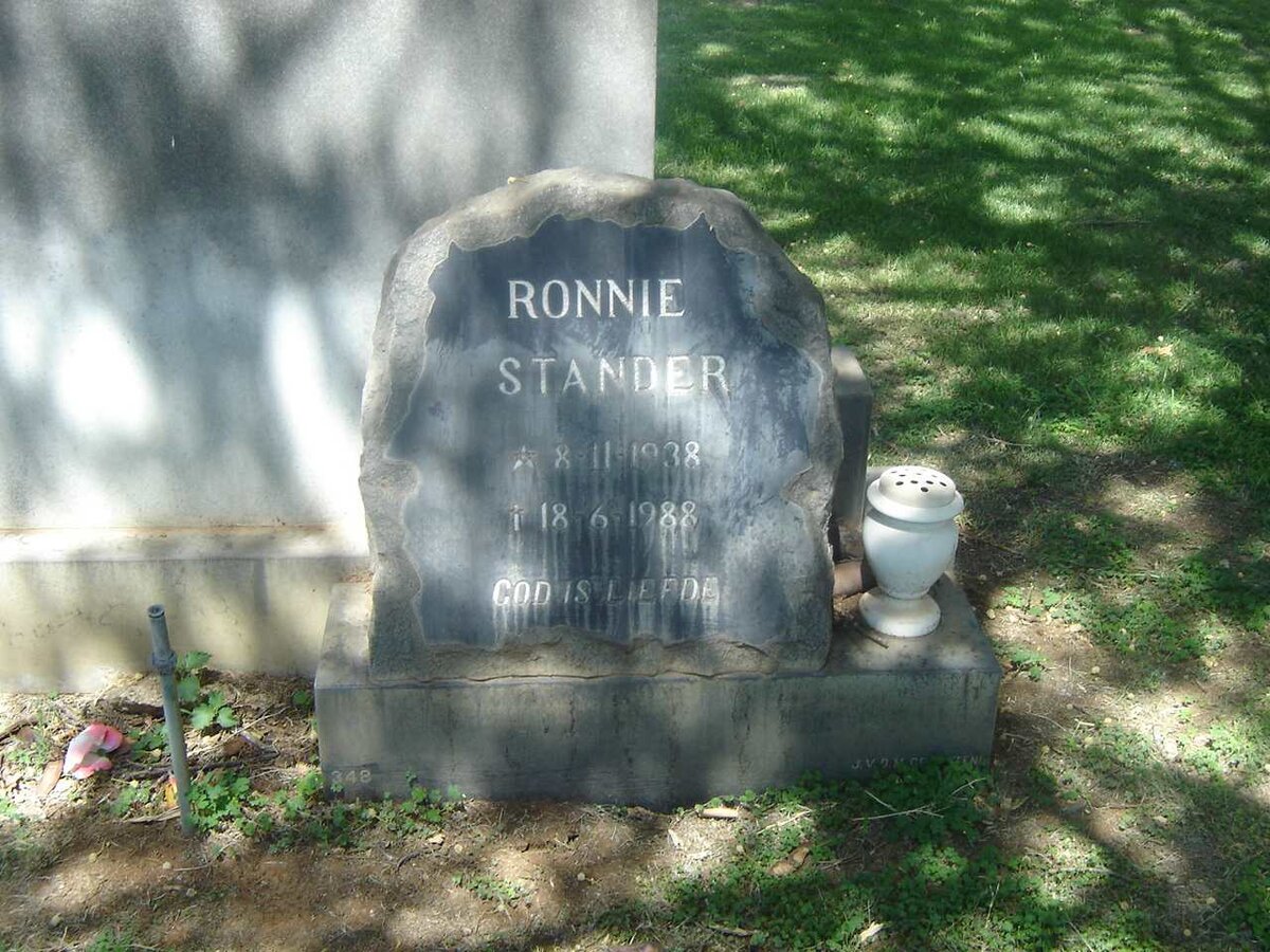 STANDER Ronnie 1938-1988