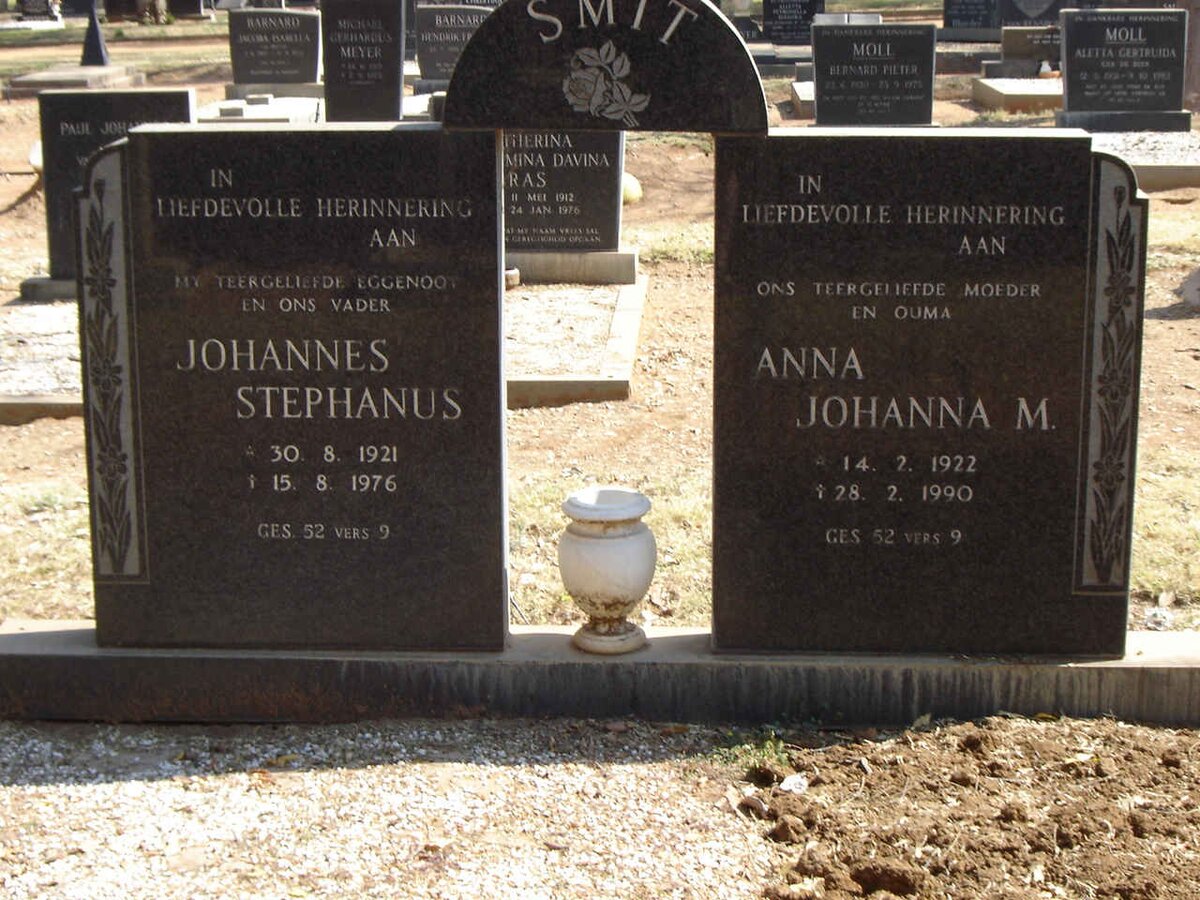 SMIT Johannes Stephanus 1921-1976 & Anna Johanna M. 1922-1990