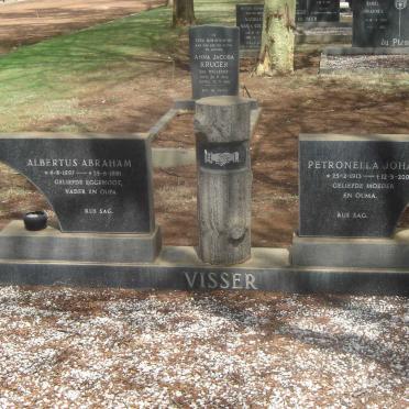 VISSER Albertus Abraham 1897-1981 &amp; Petronella Johanna 1913-2001