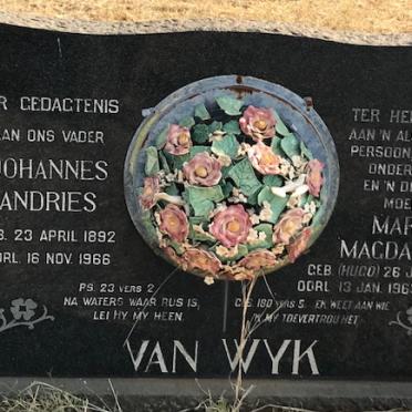 WYK Johannes Andries, van 1892-1966 &amp; Maria Magdalena HUGO 18?9-1963
