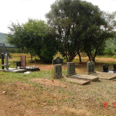 North West, BRITS district, Broederstroom, Hartbeesthoek 498, farm cemetery_1