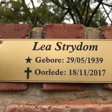 STRYDOM Lea 1939-2017