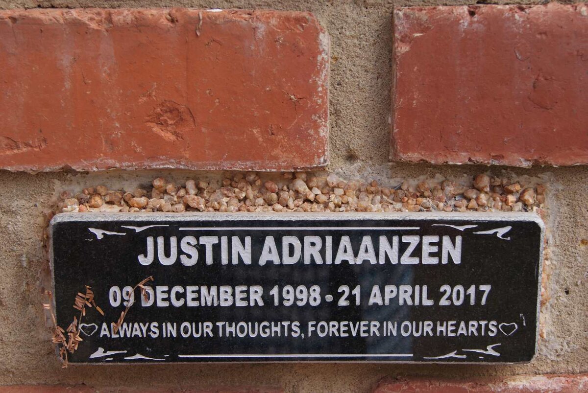 ADRIAANZEN Justin 1998-2017