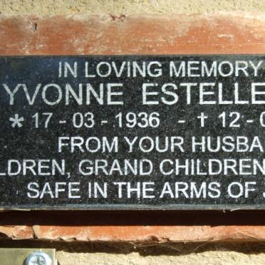 REID Yvonne Estelle 1936-2002