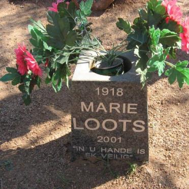 LOOTS Marie 1918-2001