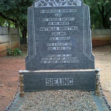 North West, BRITS district, Hartbeespoort, Zandfontein 447 JQ_1, farm cemetery