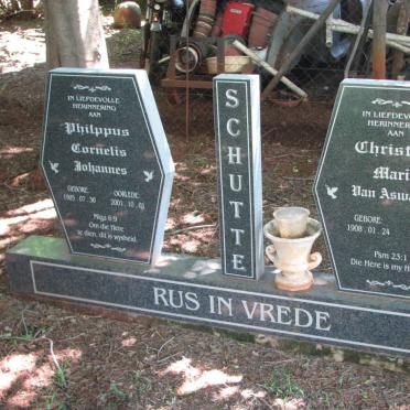 SCHUTTE Philippus Cornelis Johannes 1905-2001 &amp; Christina Maria VAN ASWAGEN 1908-1973