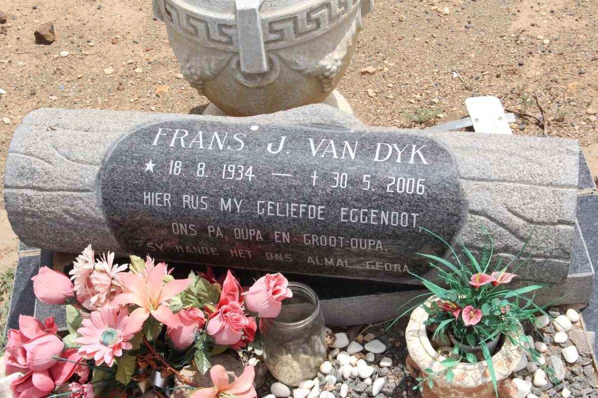 DYK Frans J., van 1934-2006