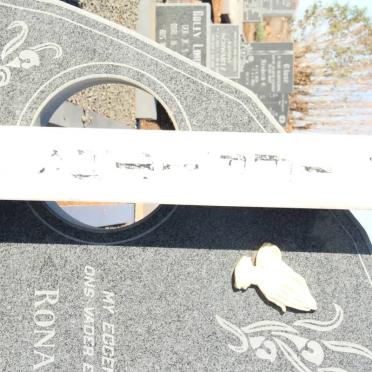 GRIFFITHS Ronald 1928-1984 &amp; Gertruida Elizabeth 1936-