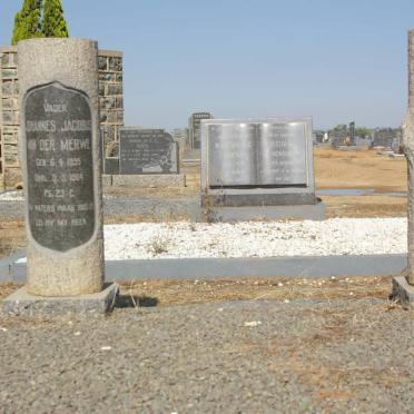 MERWE Johannes Jacobus, van der 1895-1964 &amp; Maria Elizabeth van WYNGAARD 1904-1992