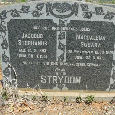 STRYDOM Jacobus Stephanus 1893-1951 &amp; Magdalena Susara OOSTHUIZEN 1891-1969