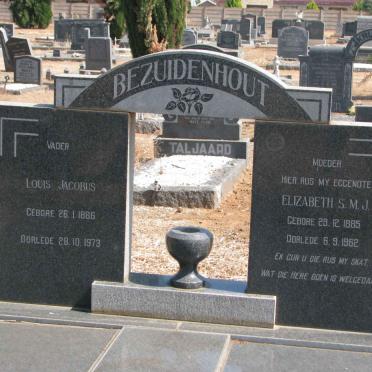 BEZUIDENHOUT Louis Jacobus 1886-1973 &amp; Elizabeth S.M.J. 1885-1962