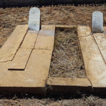 BURGER Isak Schalk 1853-1933 &amp; Cathriena Johanna Gertruida LOTRIET 1863-1938