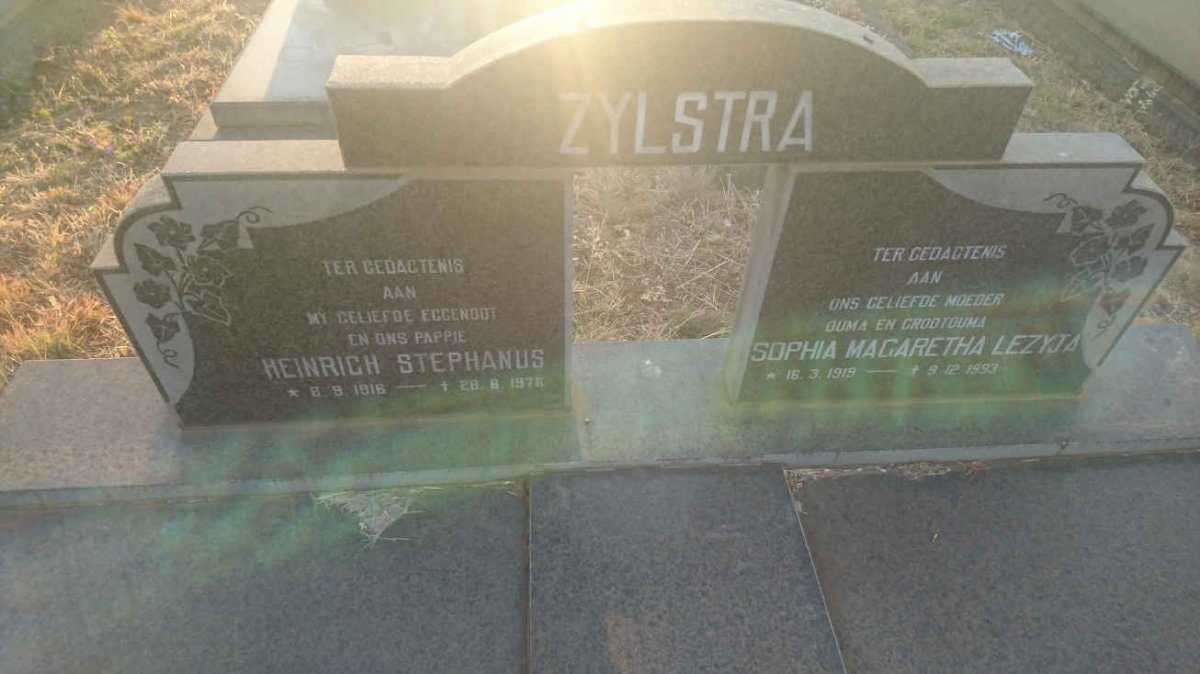 ZYLSTRA Heinrich Stephanus 1916-1976 &amp; Sophia Magaretha Lezyja 1919-1993