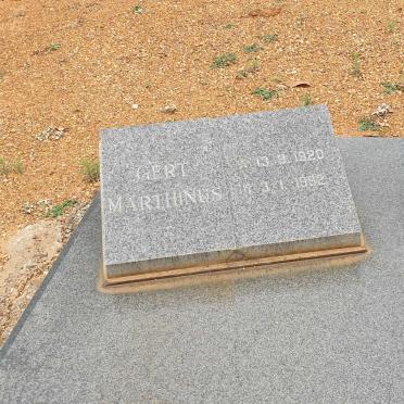 ROSSOUW Gert Marthinus 1920-1992 &amp; Magdalena Carolina 1923-1995