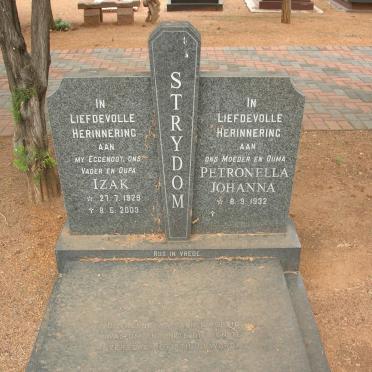 STRYDOM Izak 1928-2003 &amp; Petronella Johanna 1932-