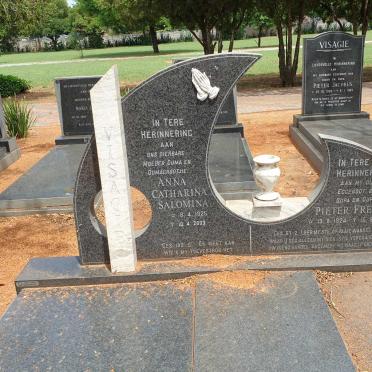 VISAGIE Pieter Frederik 1924-1997 &amp; Anna Catharina Salomina 1925-2003