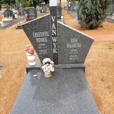 WYK Christoffel Hendrik, van 1924-2012 &amp; Anna Magaretha 1927-2016