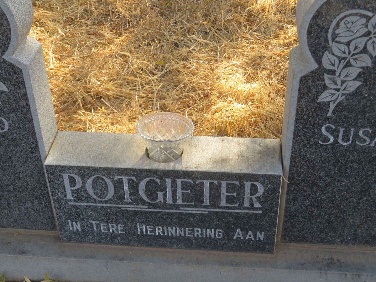 POTGIETER Smartryk Trichard 1919-1976 &amp; Susanna ELizabeth 1929-2002