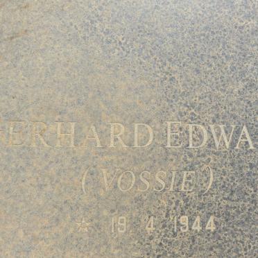VOSLOO Gerhard Edward 1944-2001