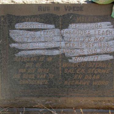 LEACH Christoffel Philippus 1881-196? &amp; Gertruida Theodora V.D.WAT 1885-1952