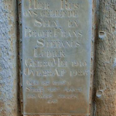 L - Vanne :: Surnames - L