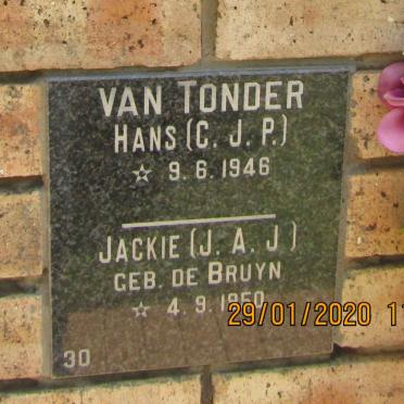TONDER C.J.P., van 1946- &amp; J.A.J. DE BRUYN 1950-
