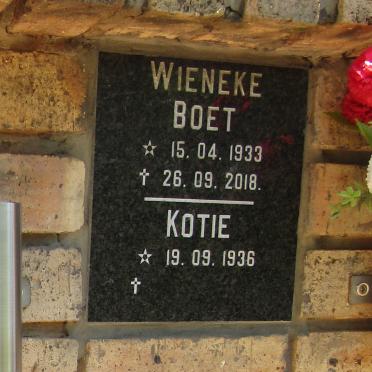 North West, KLERKSDORP, Flamwood, NG-Kerk Goudkop, Muur van Herinnering