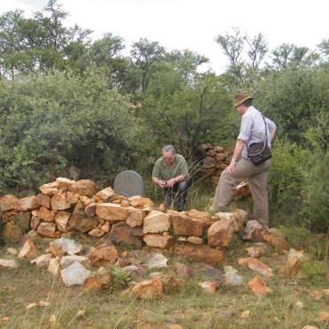 North West, KLERKSDORP district, Jakkalsfontein 323_1, farm cemetery