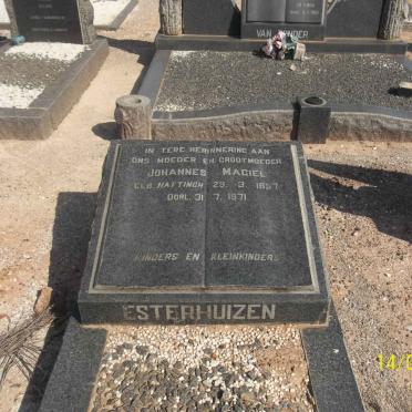 ESTERHUIZEN Johannes Magiel nee HATTINGH 1957-1971