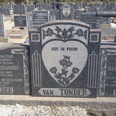 TONDER Gert Johannes, van 1889-1959 &amp; Maria Margaretha KRUGER 1891-1976