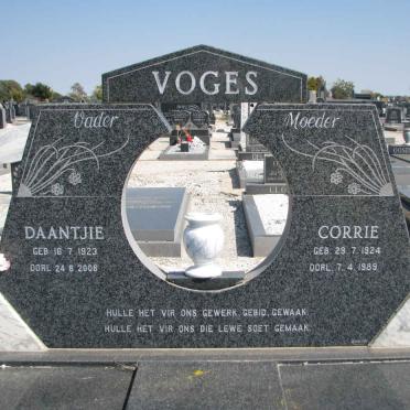 VOGES Daantjie 1923-2008 &amp; Corrie 1924-1989