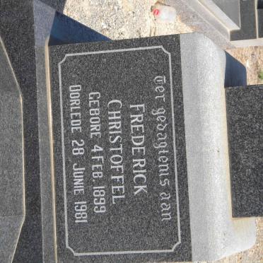 WALLIS Frederick Christoffel 1899-1981 &amp; Susanna Elizabeth Margaretha HARMZEN 1902-1973